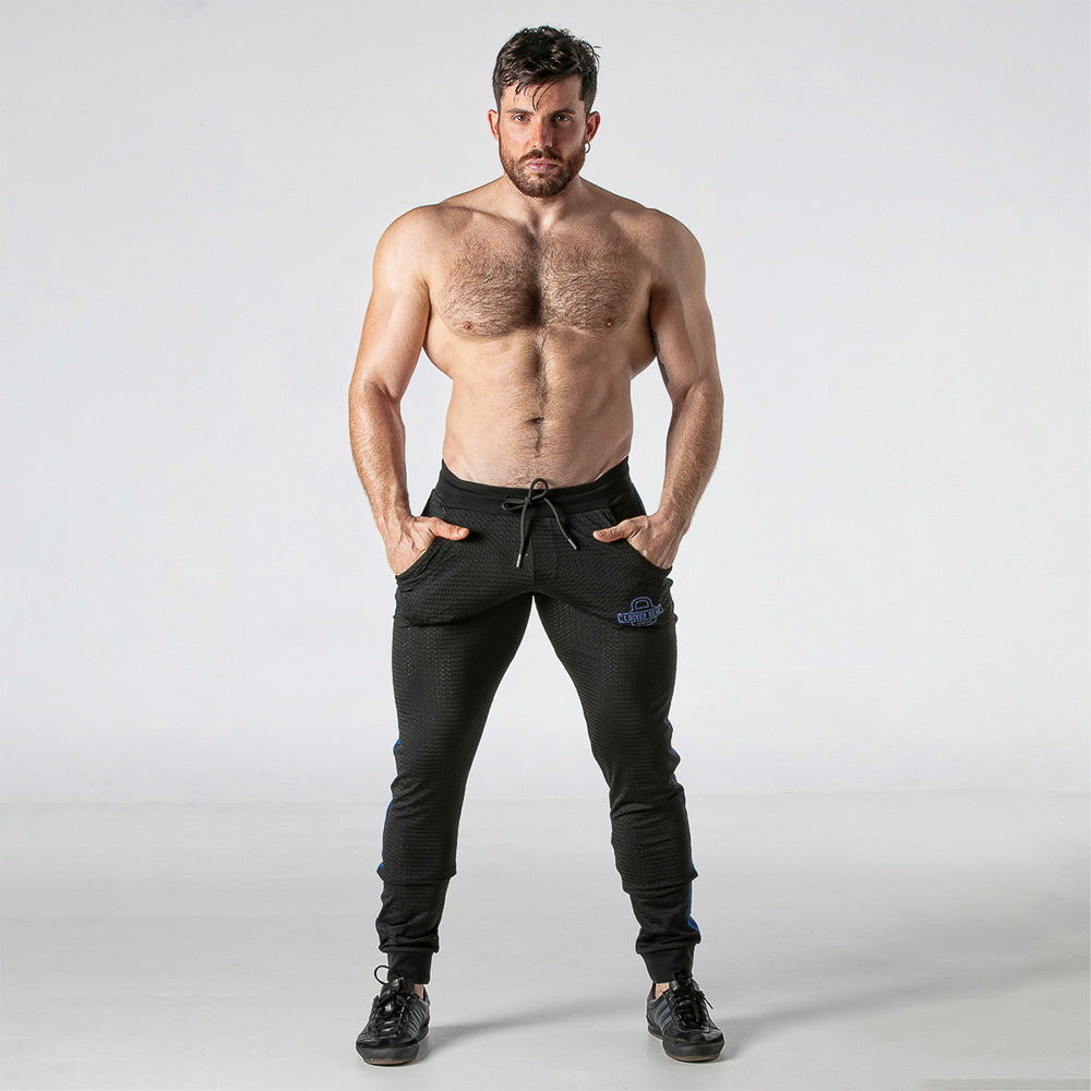 LOOK AT JOGGER