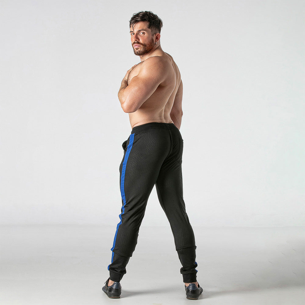 LOOK AT JOGGER